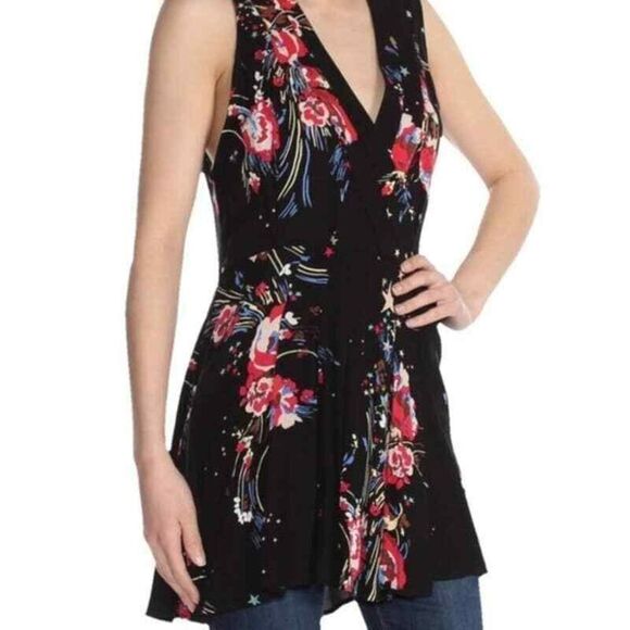 Free People Floral Sleeveless Wrap Tunic Top Size Small Black & Red - Picture 16 of 16